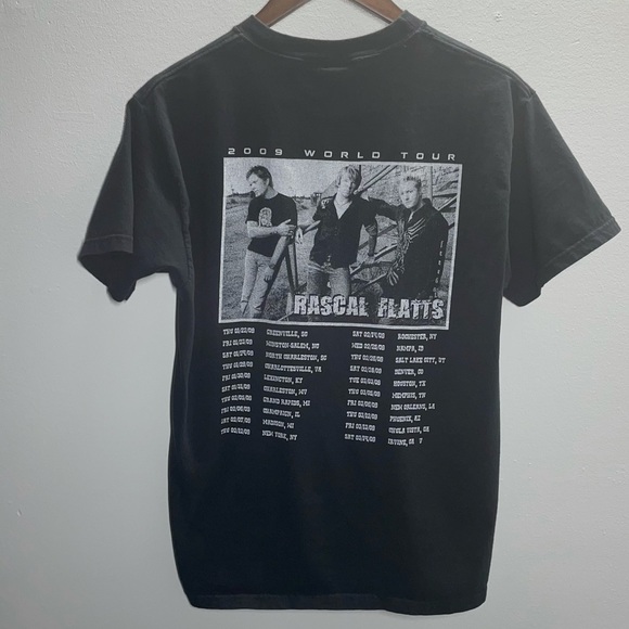 Rascal Flatts 2009 tour short sleeve tee -hole- - Picture 2 of 8